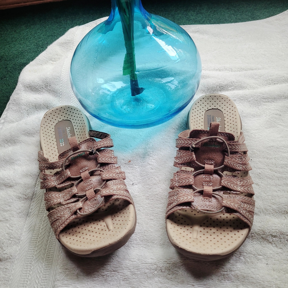 Skechers Tan Women's Sandals - Picture 4 of 6